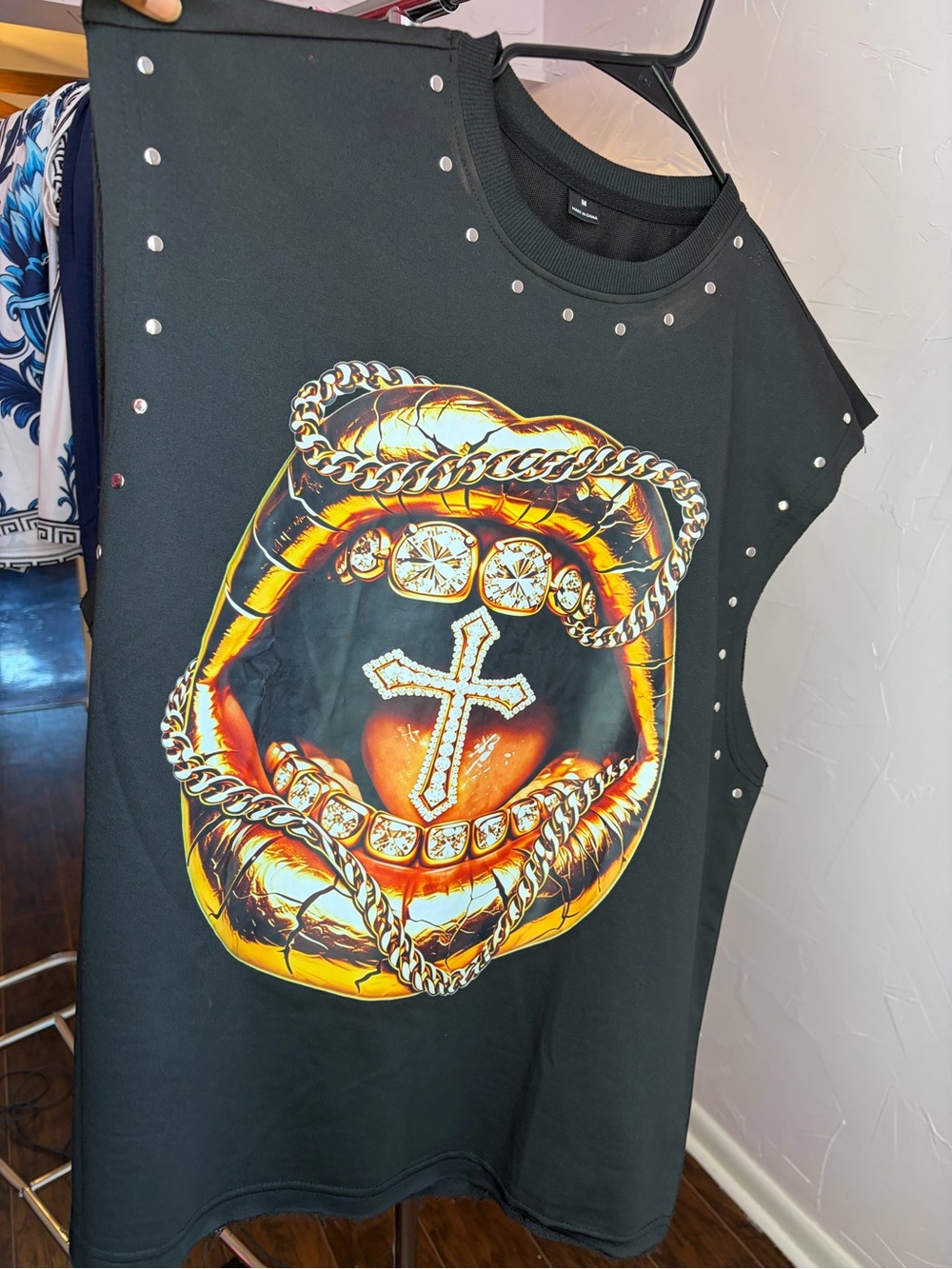 Men's Black Sleeveless Graphic Tee with Gold Lip & Cross Design